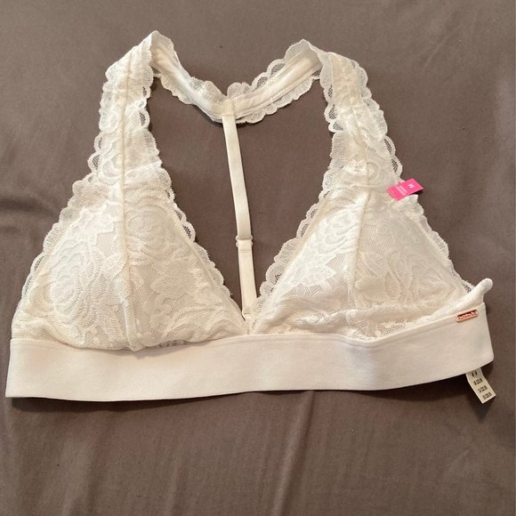 PINK Victoria's Secret Other - VS PINK Lace Halter Bralette NWT